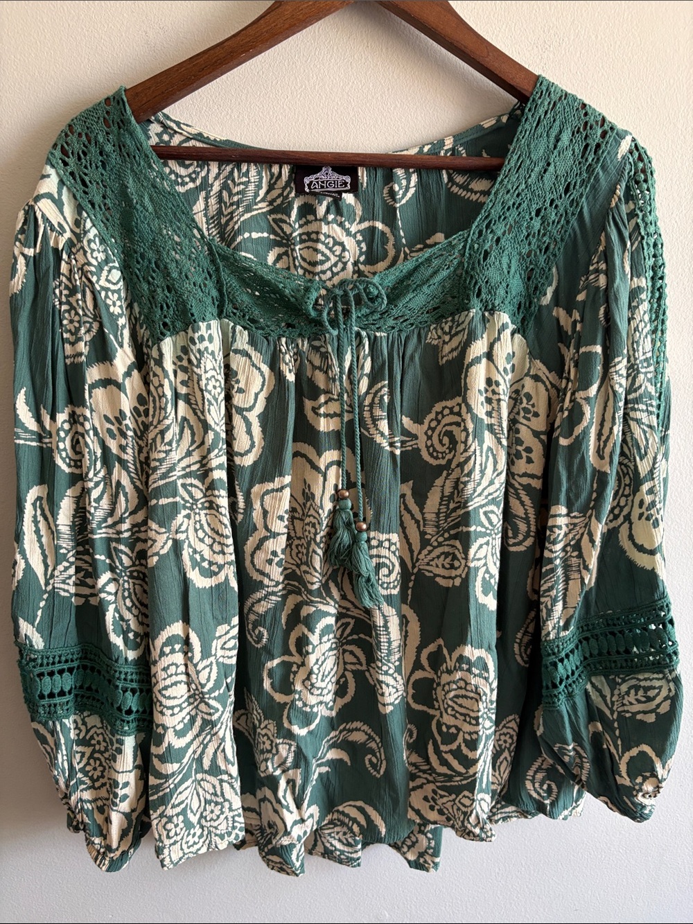 Angie Boho Floral Crochet Peasant Top Rayon Large